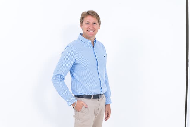 Dr A. Blommaert